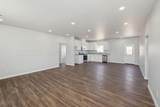 900 Maple - Photo 5
