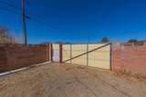 300 Vaughn Avenue - Photo 34
