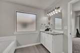 1639 Wesleyan Street - Photo 15