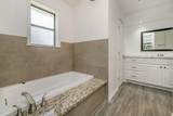 4015 Oakhurst Drive - Photo 17