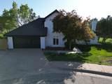 3 Sutton Place - Photo 2