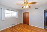 300 Vaughn Avenue - Photo 15