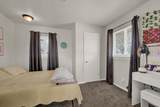 810 Charles - Photo 20