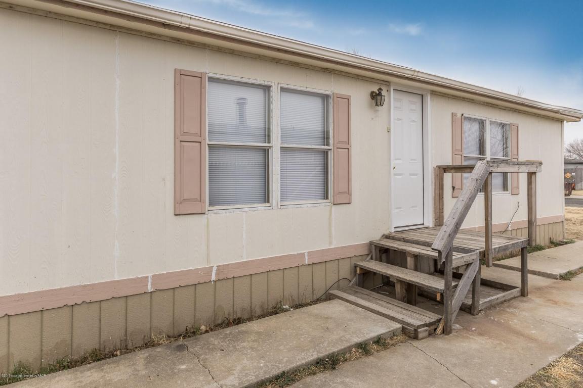 4611 Pond Dr - Photo 1