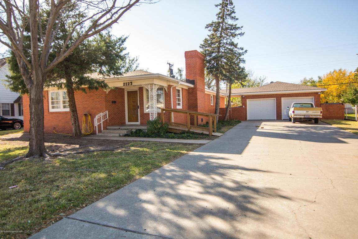 2123 Russell - Photo 1