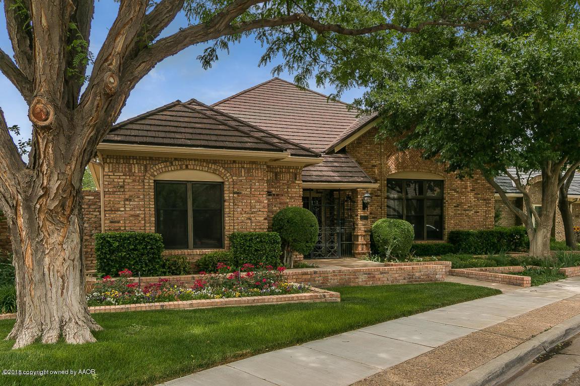 7210 Versailles Dr - Photo 1