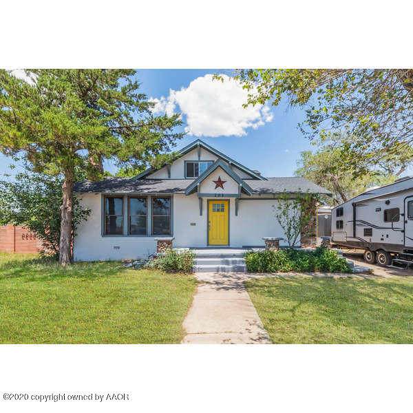 203 Hastings Ave - Photo 1