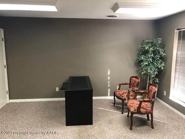 3419 Coulter - Photo 1