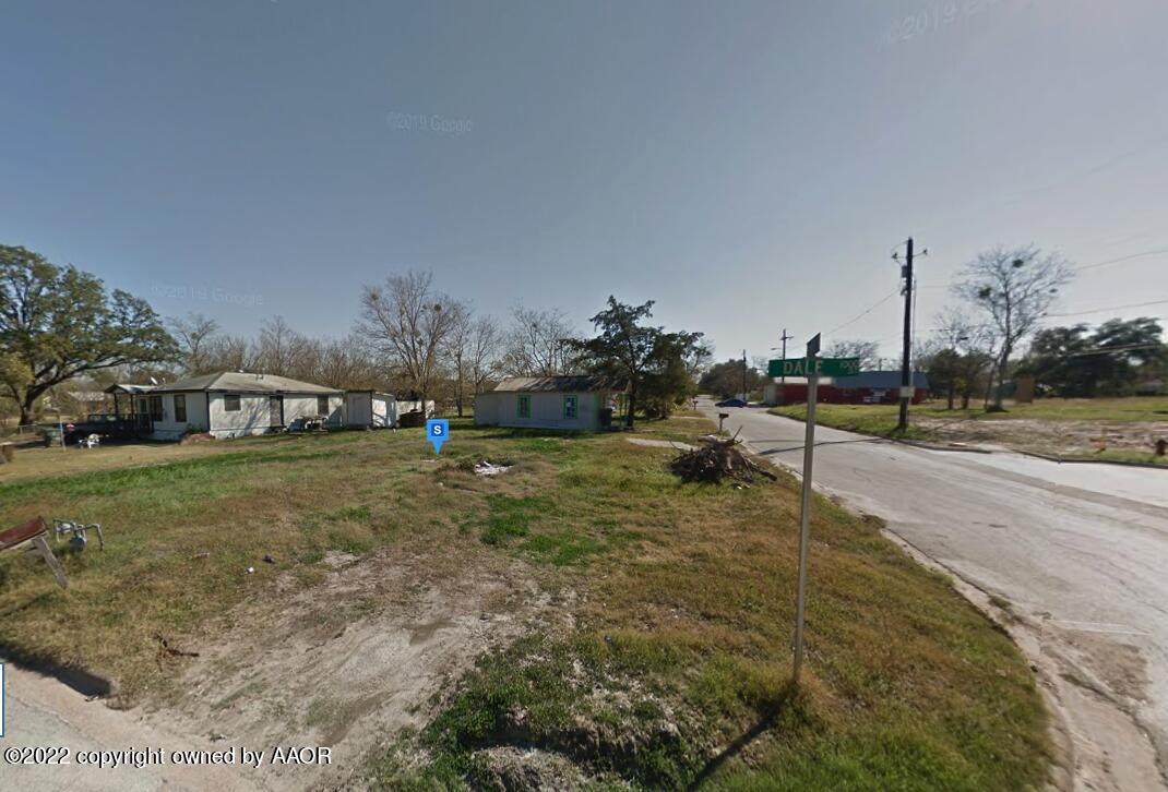 1001 Dale St - Photo 1