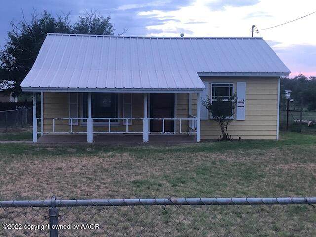 516 Studebaker Ave - Photo 1
