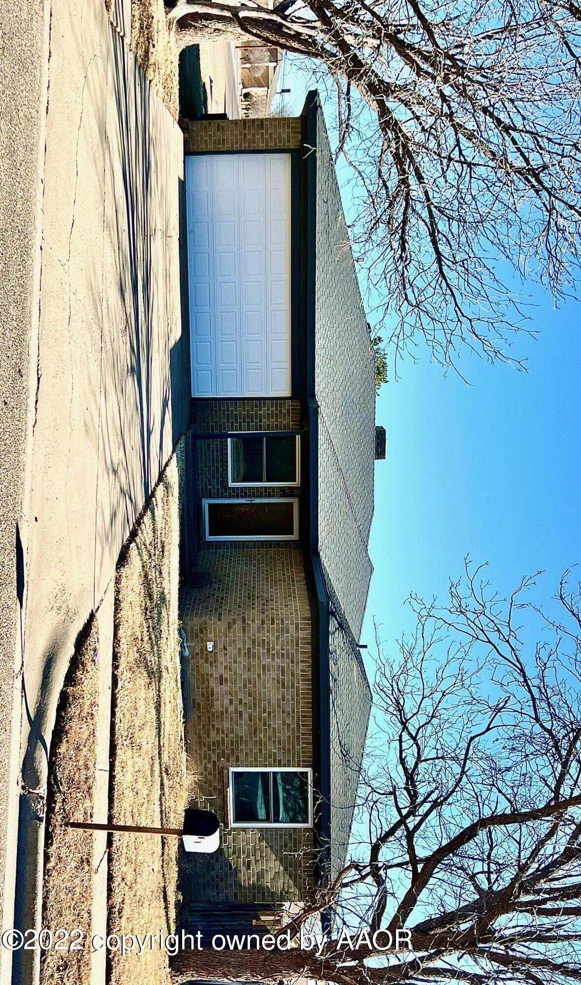 1701 Lewis - Photo 1