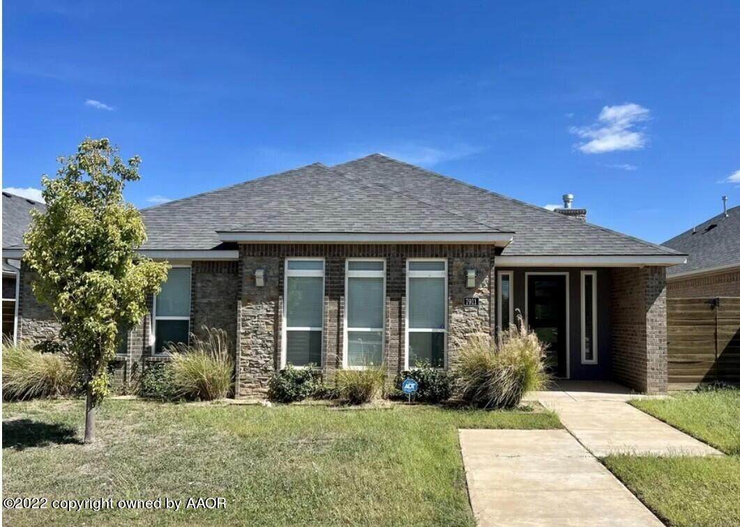 7911 Zoe Dr - Photo 1