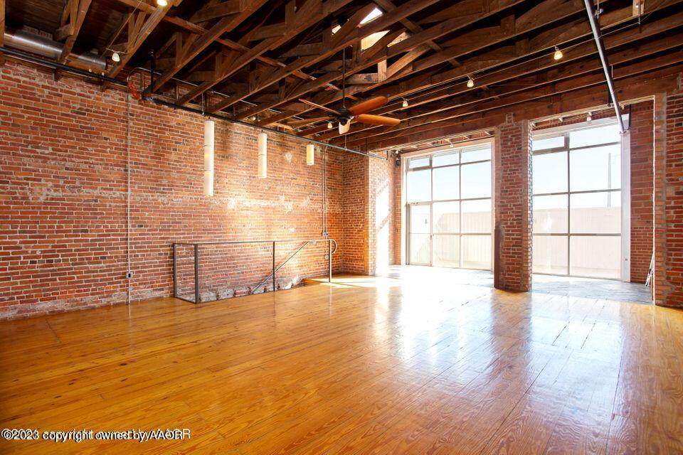 705 Grant St - Photo 1