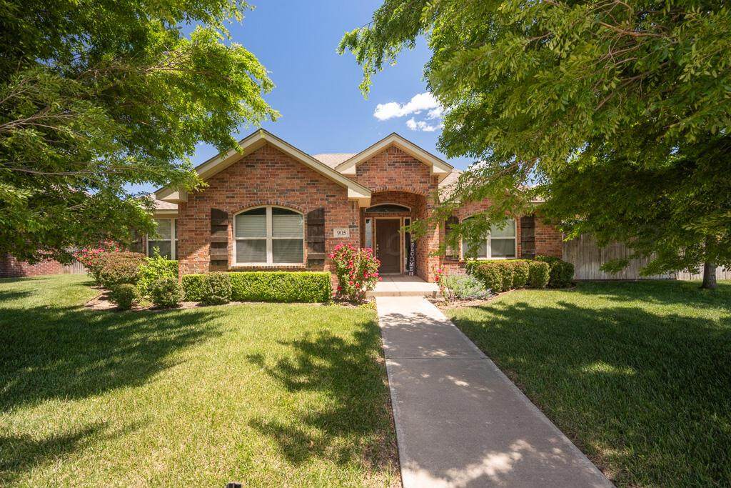 905 Red Deer - Photo 1