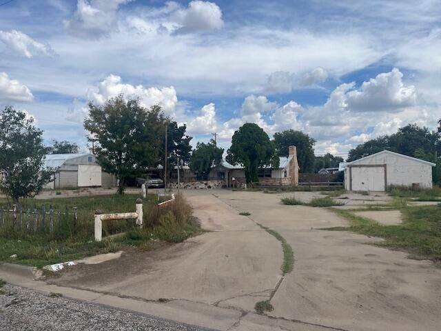 336 Avenue I - Photo 1