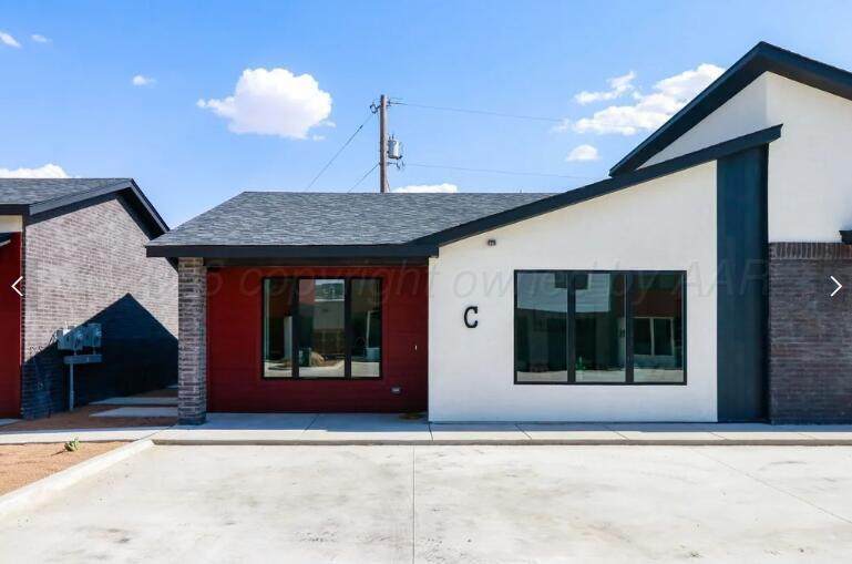  Address Not Published - Photo 1