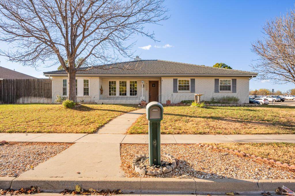 6000 Hatfield Circle - Photo 1