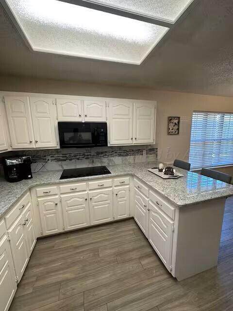 7040 Fulham Drive - Photo 1