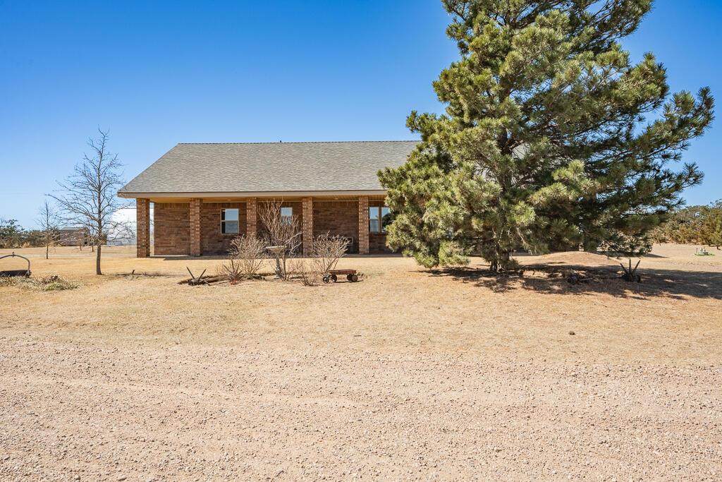  Address Not Published - Photo 1