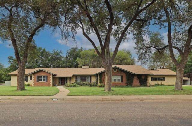 2222 Travis Street - Photo 1