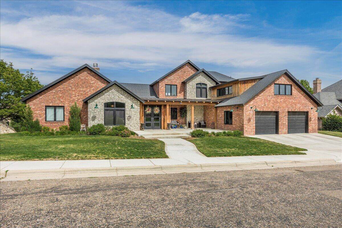 8 Cypress Point - Photo 1