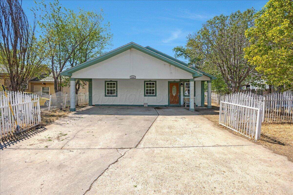 2202 Brook Avenue - Photo 1