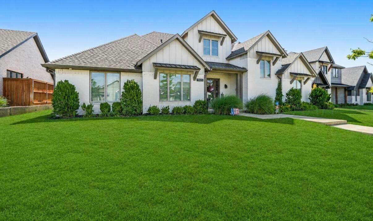 9405 Stonecrest Drive - Photo 1
