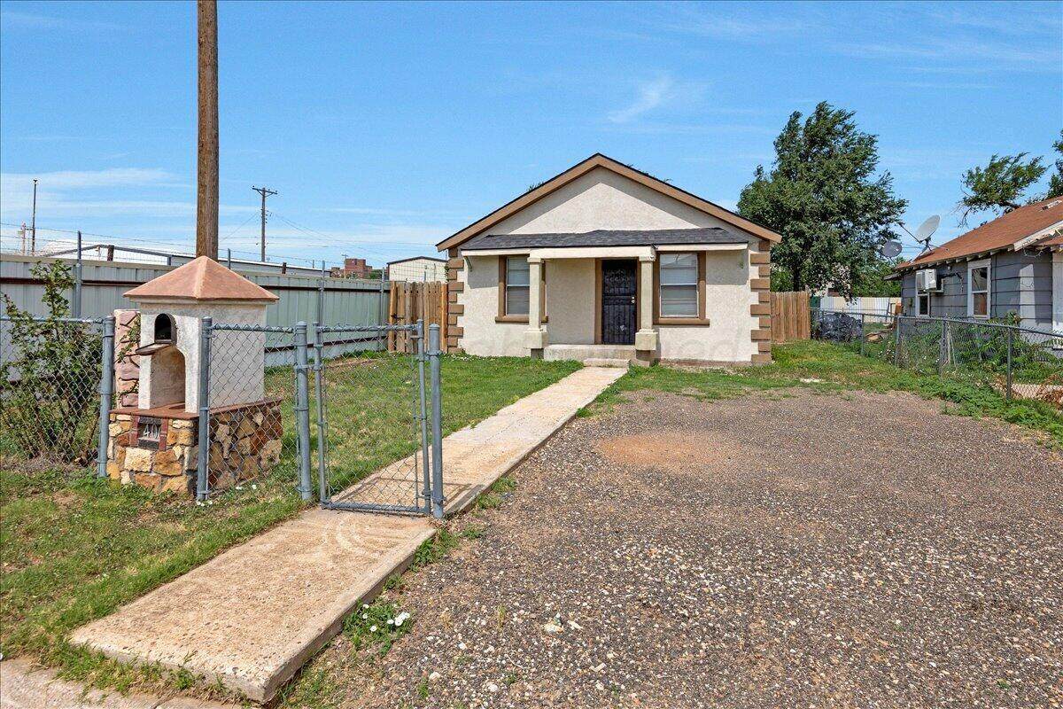406 Crockett Street - Photo 1