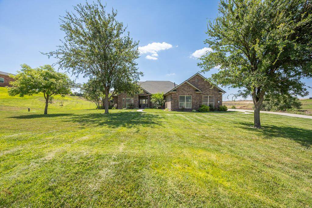 8401 Shady Lake Drive - Photo 1