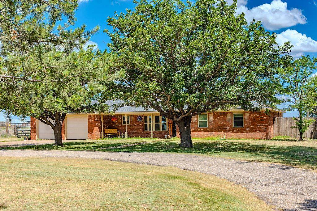 2920 Mccormick - Photo 1