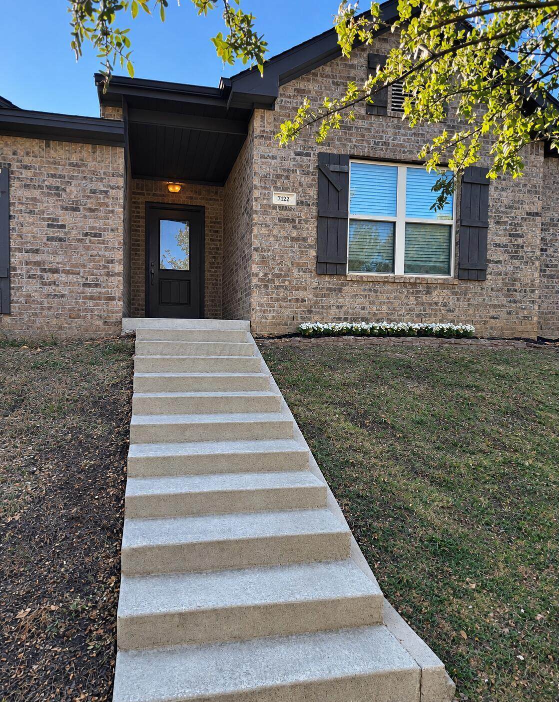 7122 Mosley Street - Photo 1