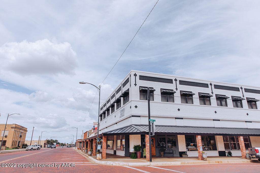 300 Commerce St - Photo 1
