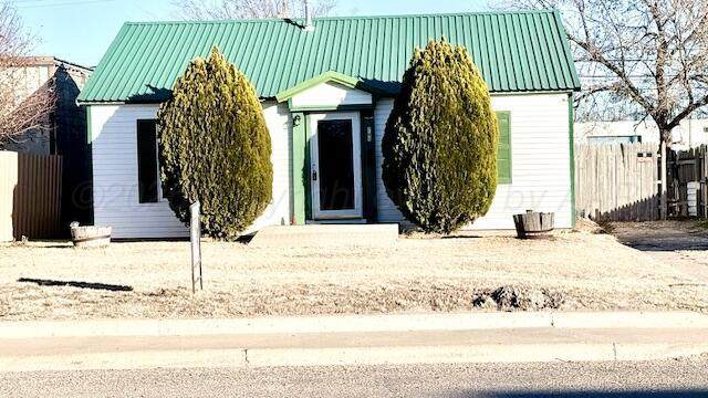 205 Porter Avenue - Photo 1