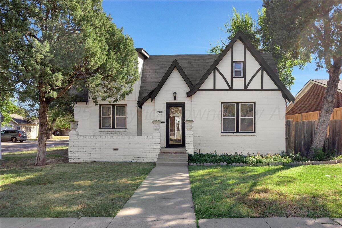 2101 Hughes Street - Photo 1