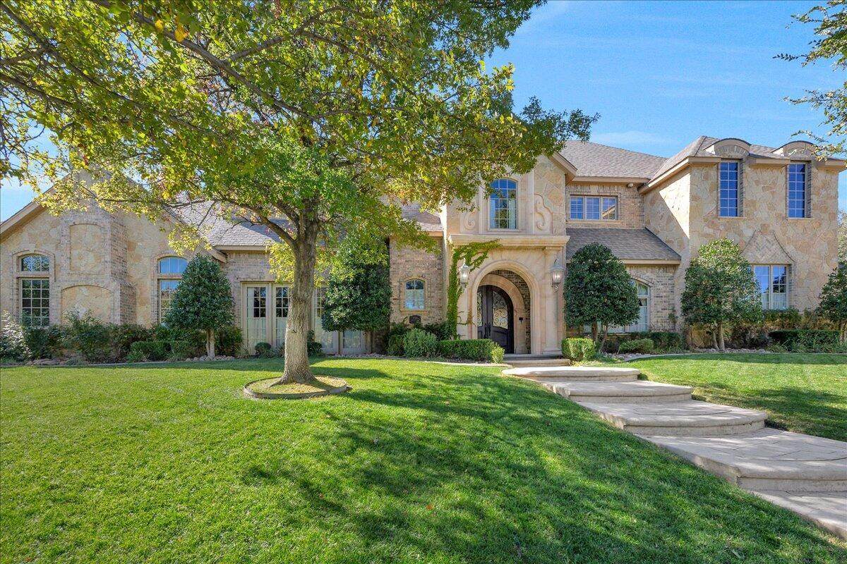 7701 London Court - Photo 1