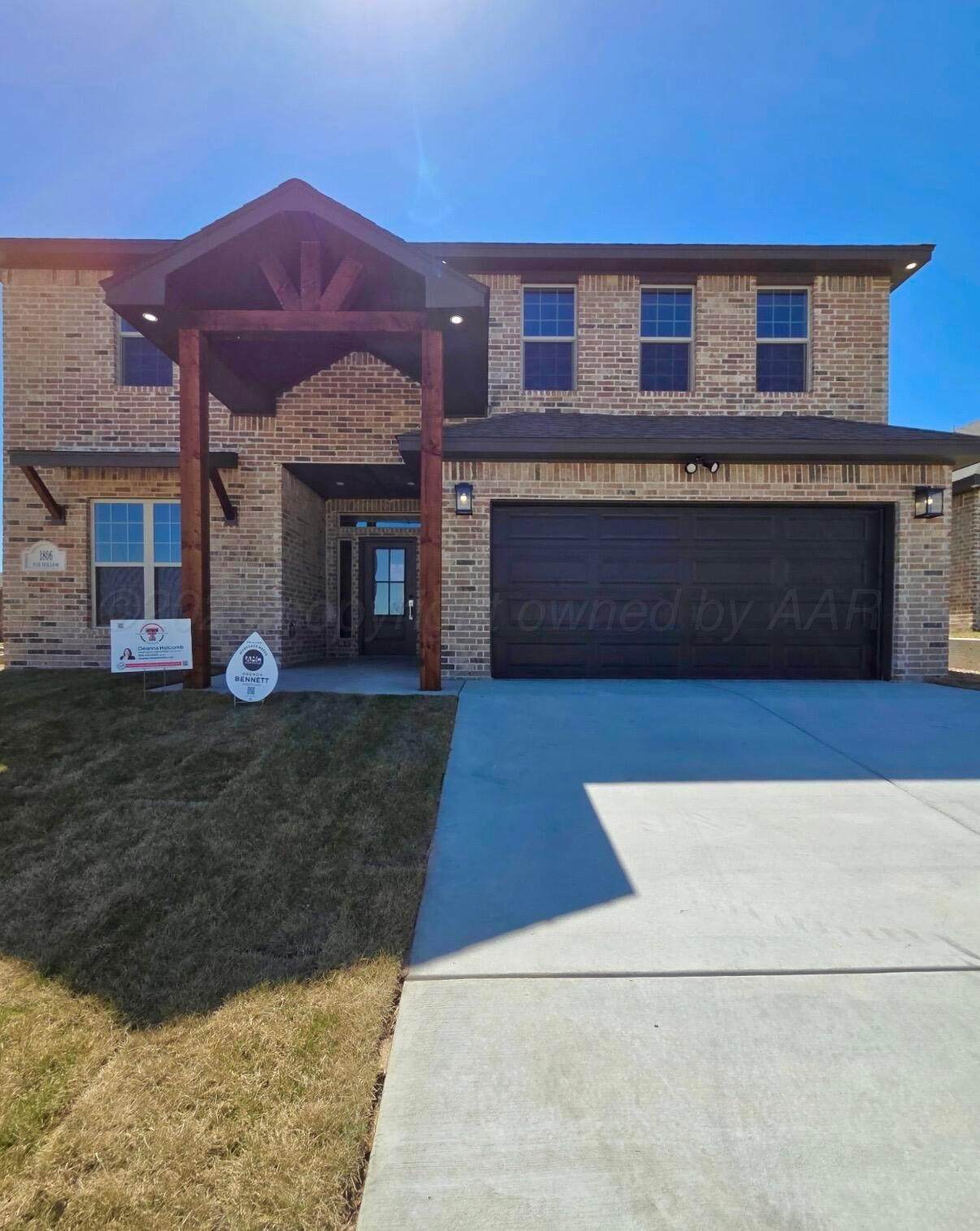 1806 Fox Hollow Avenue - Photo 1