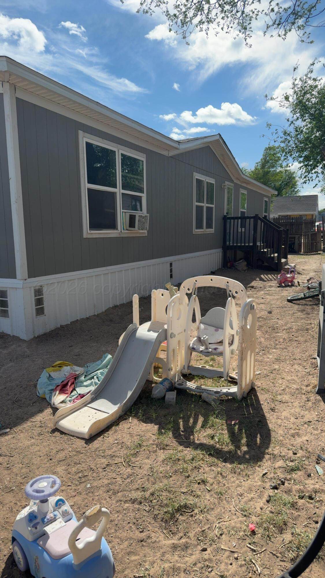 1402 Johnson Street - Photo 1
