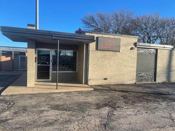 2414 Line Avenue - Photo 1