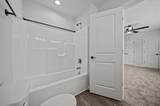 421 Bee Cove Way - Photo 16