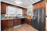 2100 Marchbanks Avenue - Photo 11
