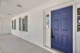 1011 Cove Circle - Photo 4