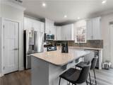 61 Connaught Court - Photo 8