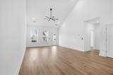 419 Crestcreek Drive - Photo 4