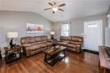 1017 Stoneham Circle - Photo 5