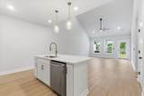 418 Crestcreek Drive - Photo 9