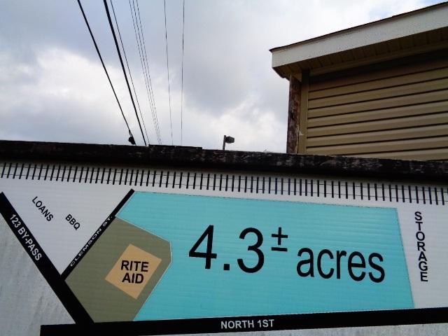 4.33 acres E. North 1St Street - Photo 1