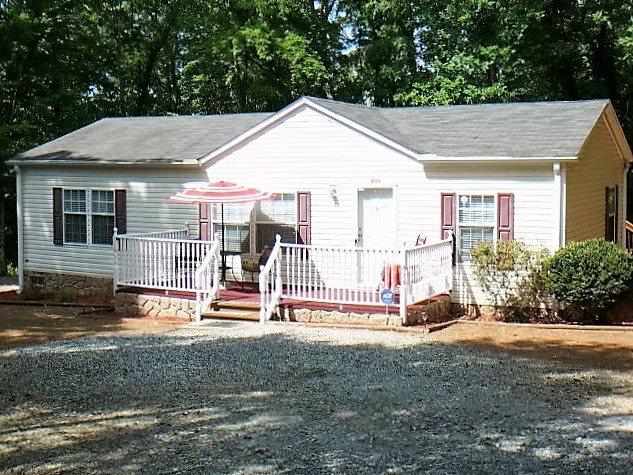 160 Latham Dr - Photo 1