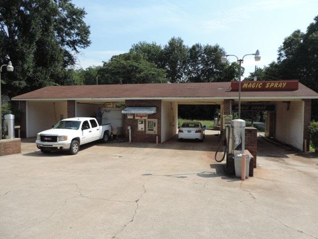 215 West Oak Hwy - Photo 1