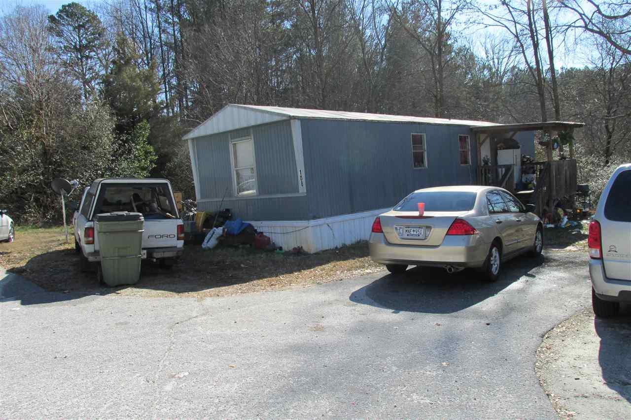 Poplar - Photo 1