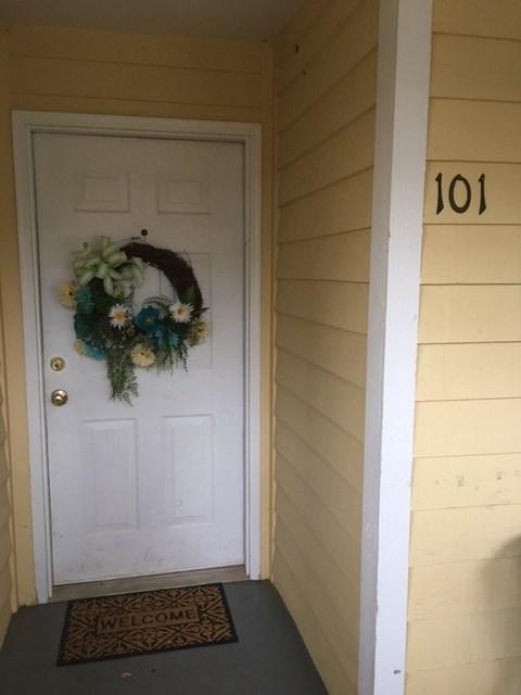 101 Northlake Drive - Photo 1